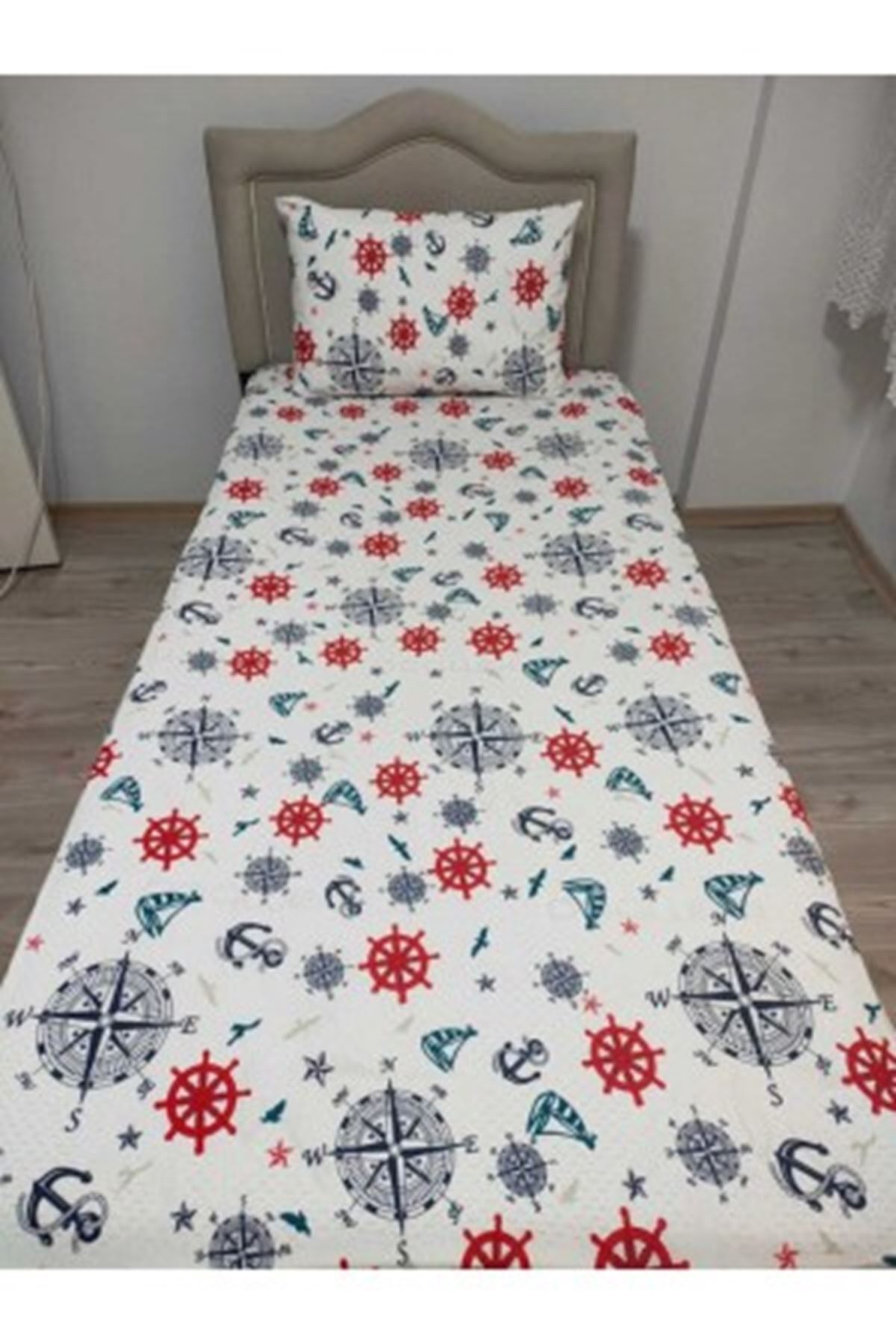 Tek Kişilik Ranforce Kumaş Lastikli Çarşaf + 1 Ad. Kapaklı Yastık Kılıfı Denizci Kırmızı