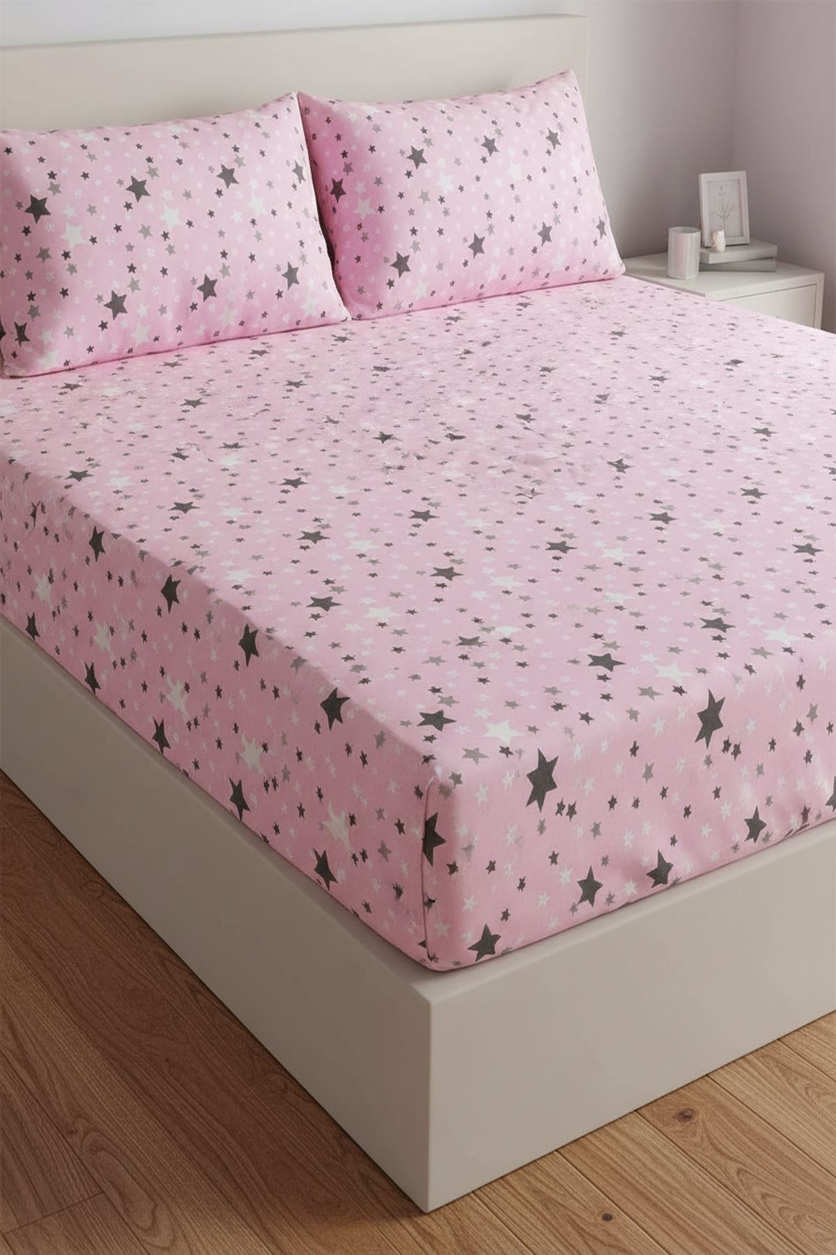 Pamuklu Kumaş Yıldız Desen Çift Kişilik Lastikli Çarşaf Takımı PEMBE