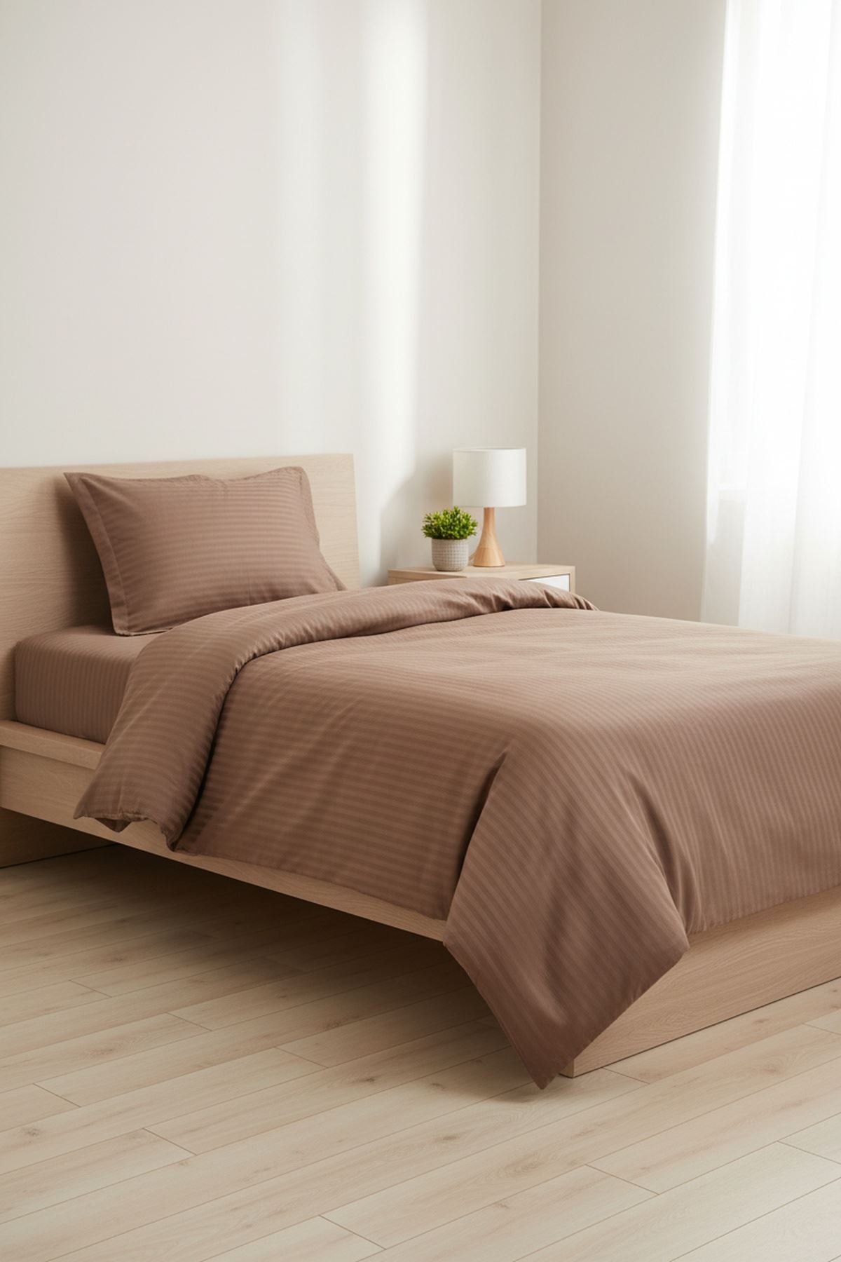 5 Yıldızlı Lüx Otel Tipi Tek Kişilik Lastikli Çizgili Pamuk Saten Nevresim Takımı Sütlükahve