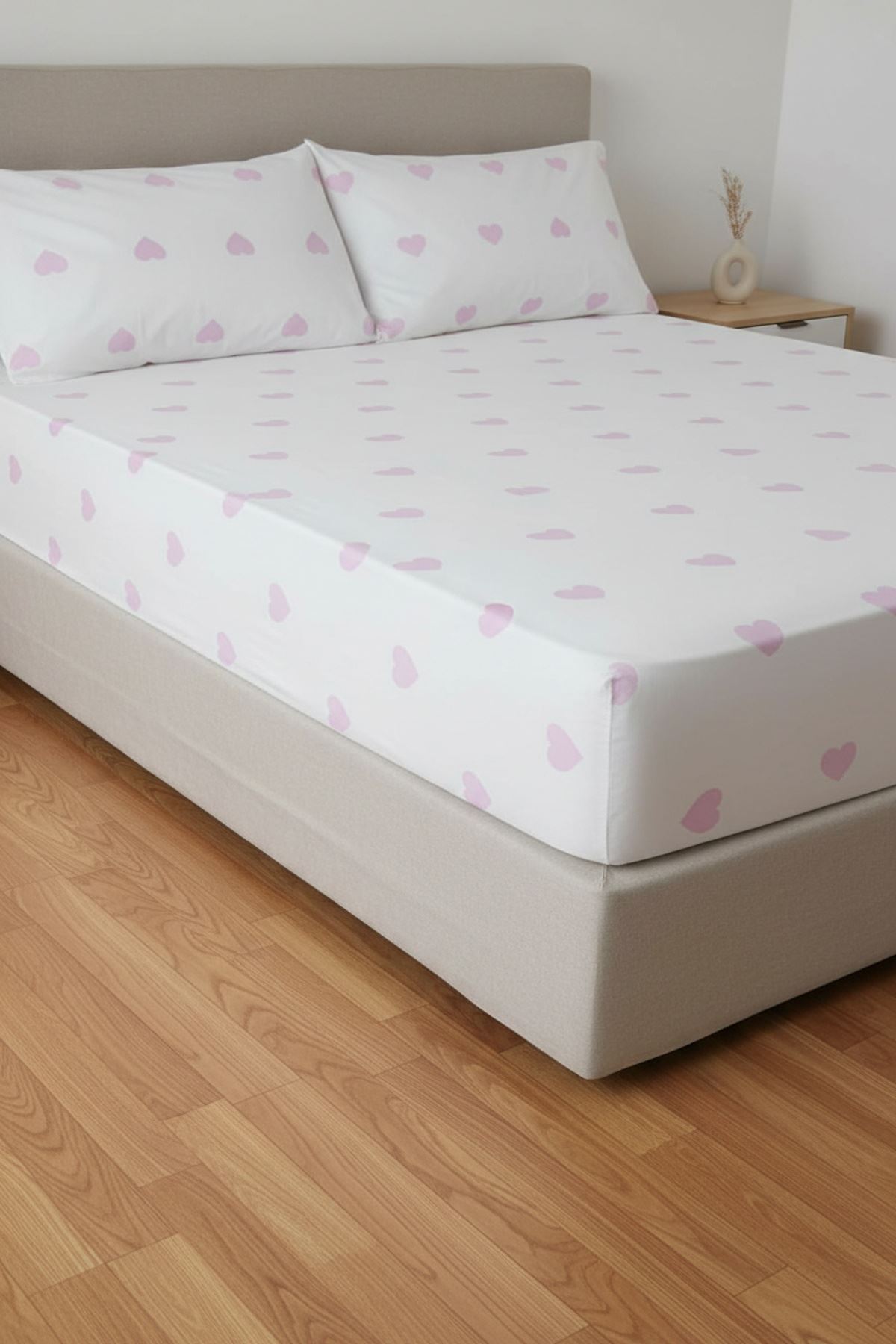 Pamuklu Kalp Desen Lastikli Çarşaf Takımı Pembe Beyaz