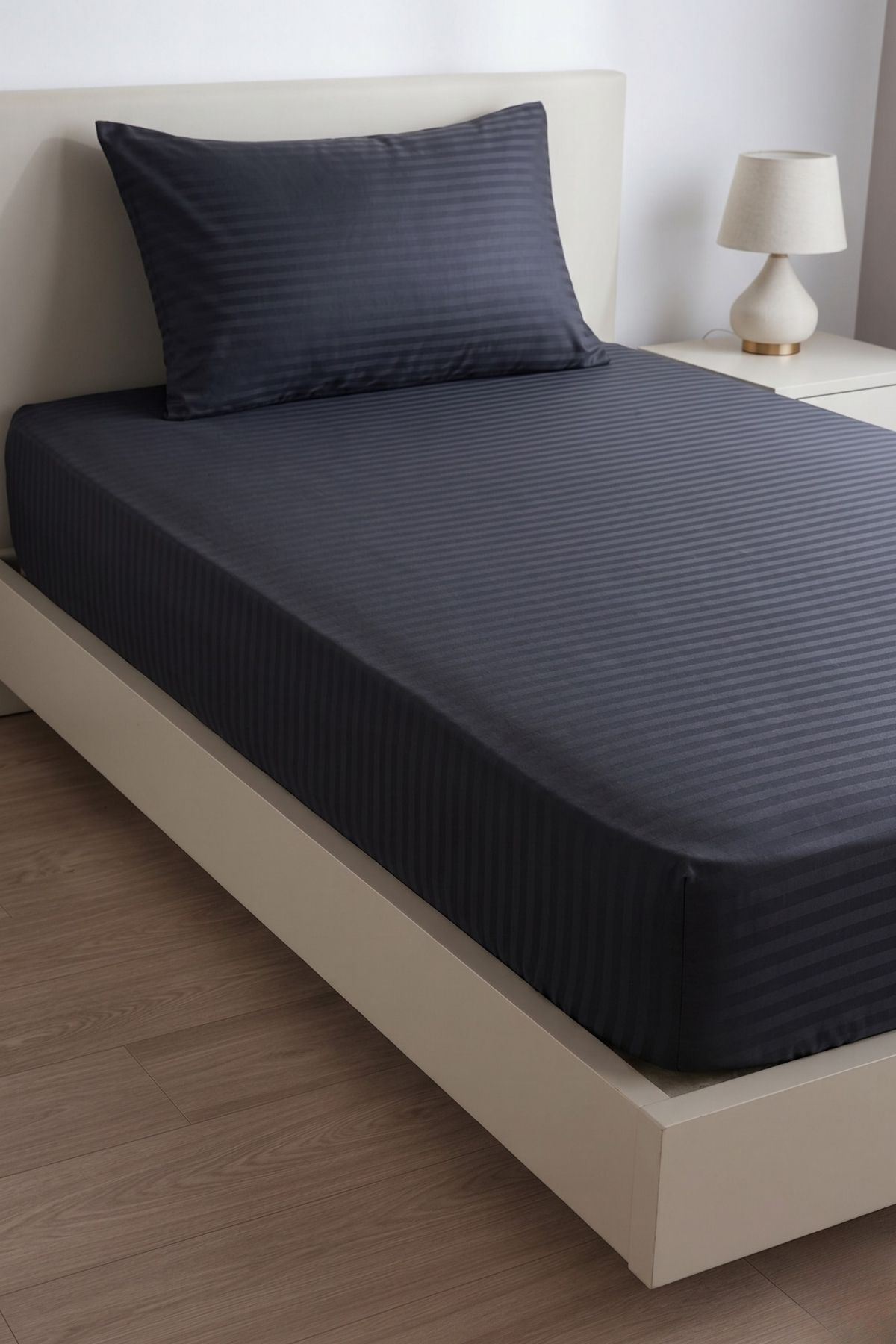 Tek Kişilik Saten Lastikli Çarşaf Takımı ( 100X200 & 120X200 ) Siyah
