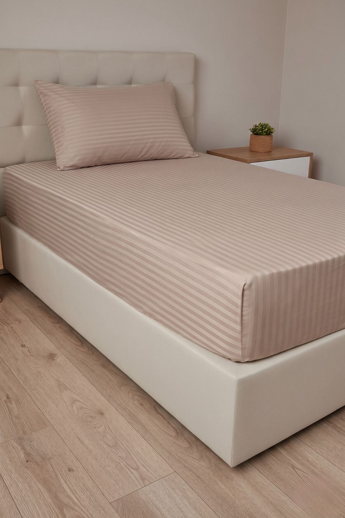 Tek Kişilik Saten Lastikli Çarşaf Takımı ( 100X200 & 120X200 ) Kahverengi