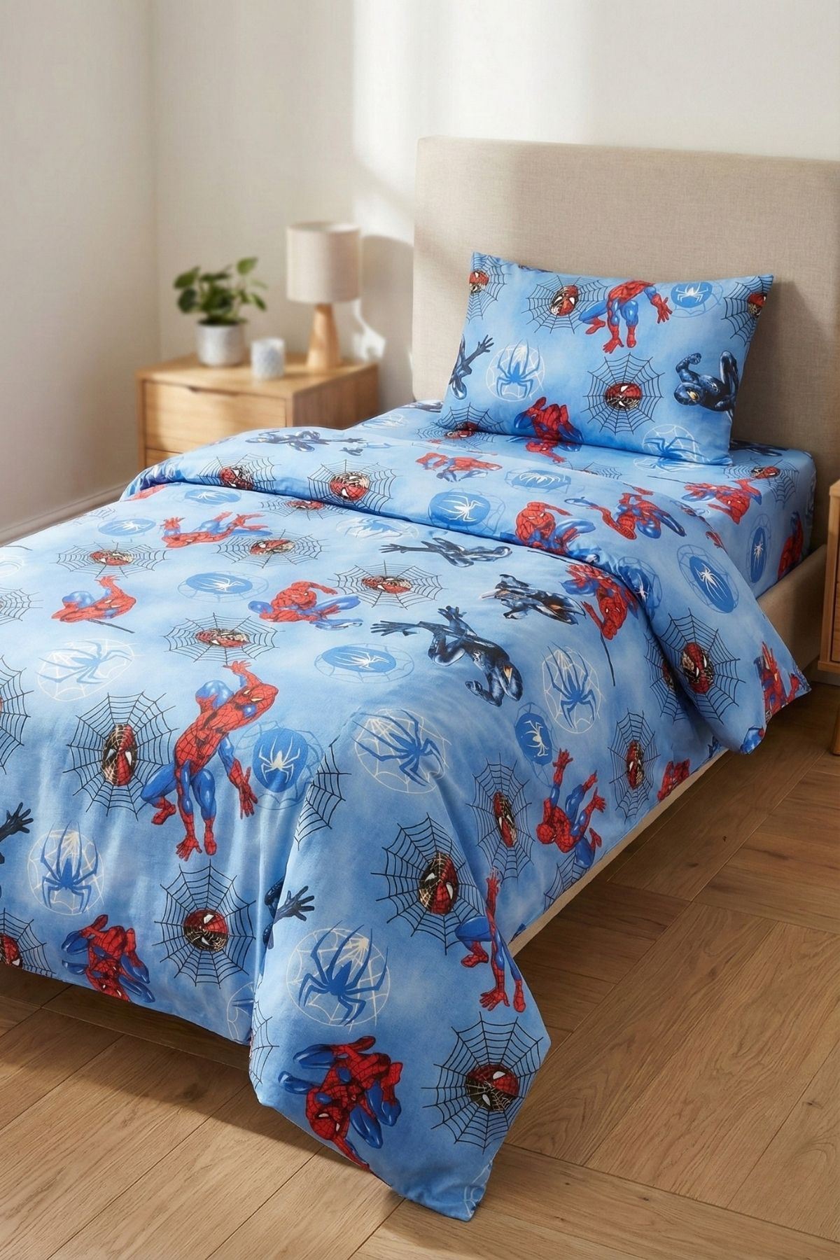 120 x 200 Yataklar İçin Örümcek Adam Pamuklu Nevresim Tk. (Spiderman) Mavi