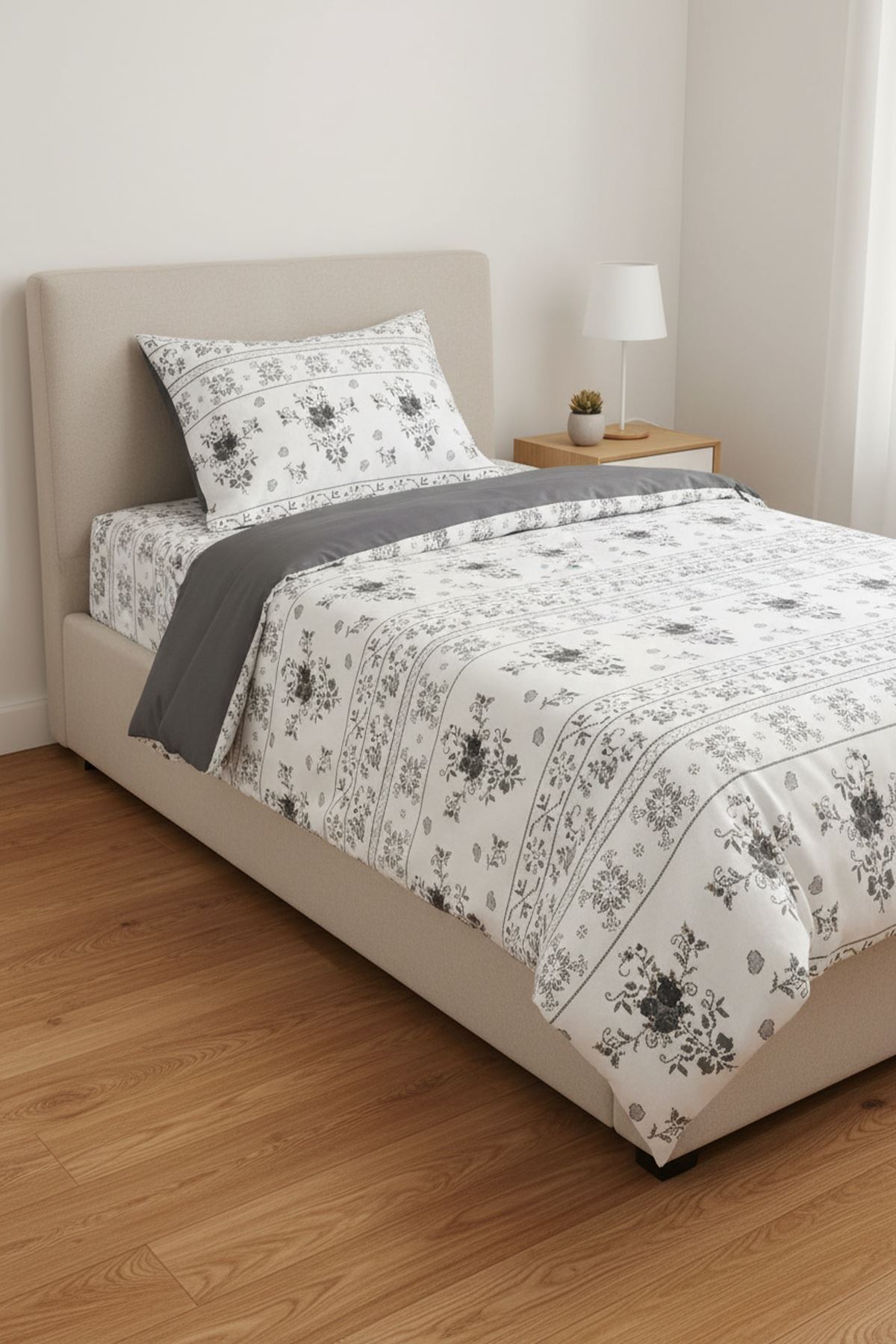 120 x 200 Yataklar İçin Yeni Kanaviçe Gül Desen Pamuklu Nevresim Takımı Gri