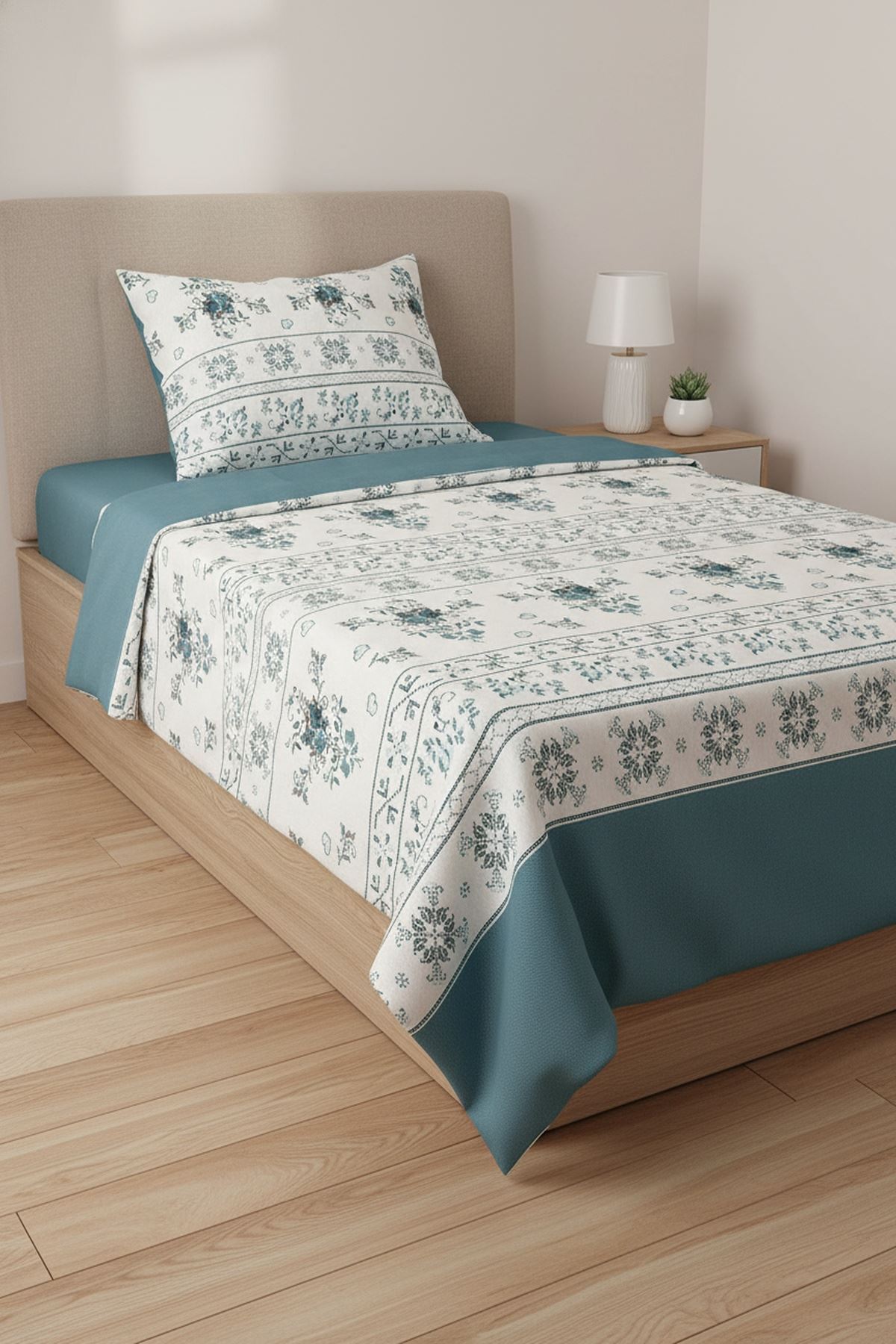 120 x 200 Yataklar İçin Yeni Kanaviçe Gül Desen Pamuklu Nevresim Takımı Turkuaz