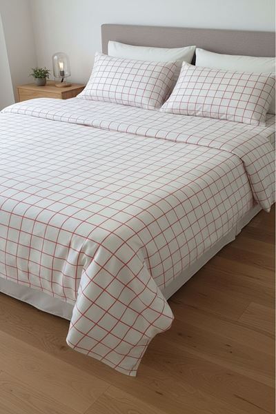 180 X 200 Battal Boy Lastikli Çarşaf Kareli Nevresim Takımı Beyaz